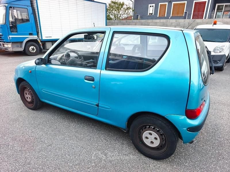 Usata Fiat Seicento Young 39 CV (28 kW) 2000 Blu Utilitaria