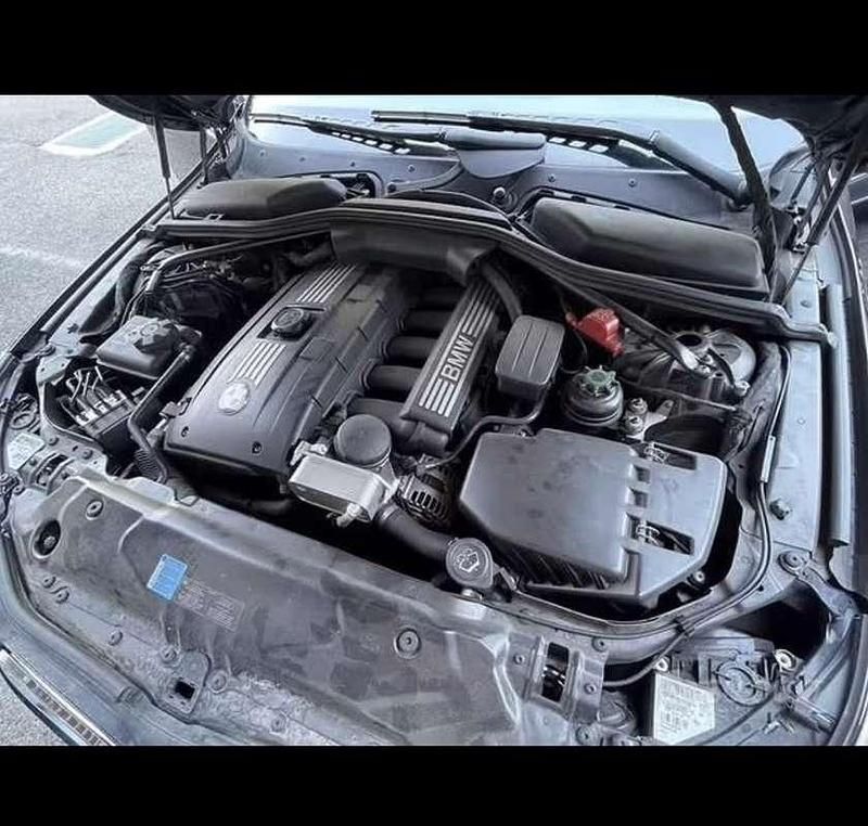 Usata BMW 523 Sport Line 190 CV (139 kW) 2009 Berlina