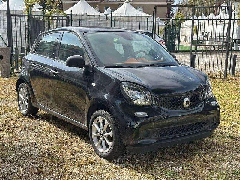 Usata Smart ForFour Passion 90 CV (66 kW) 2014 Nero Utilitaria