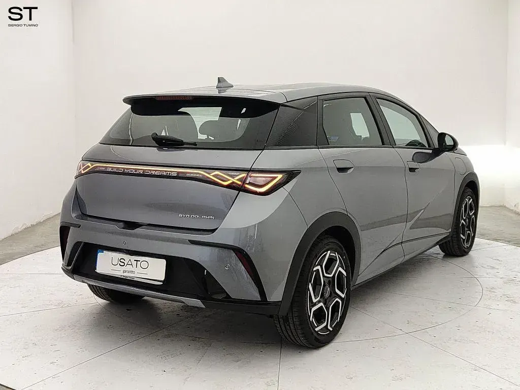 Nuova BYD Dolphin Comfort 64 kW (88 CV) 2026 Grigio Utilitaria
