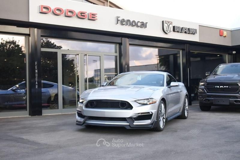 Usata Ford Mustang Fastback 317 CV (233 kW) 2019 Argento metallizzato Coupé