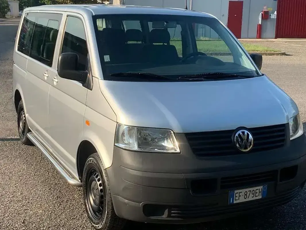 Usata VW T5 105 CV (77 kW) 2005 Argento Furgone