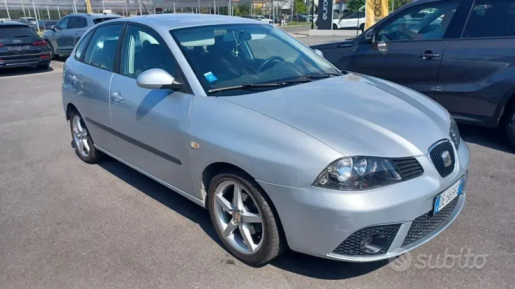 Usata Seat Ibiza Stylance 75 CV (55 kW) 2006 Grigio Utilitaria