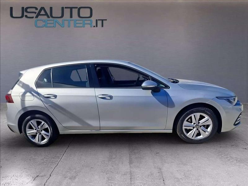 Usata VW Golf VIII Life 150 CV (110 kW) 2020 Reflex silver metallizzato Berlina