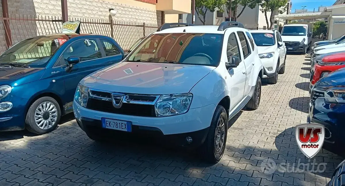 Usata Dacia Duster Lauréate 107 CV (78 kW) 2011 Bianco SUV