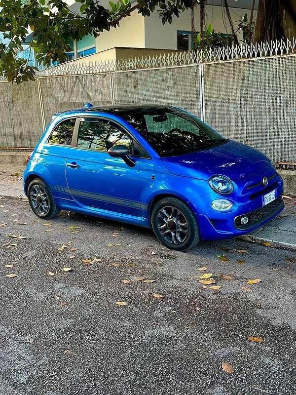 Usata Fiat 500 Abarth 69 CV (50 kW) 2018 Blu/azzurro Berlina