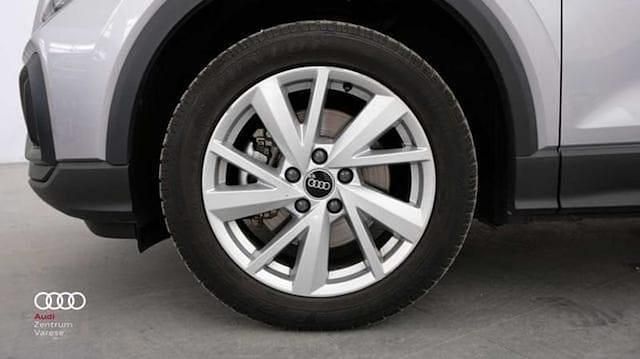 Begagnad Audi Q2 Business Plus 150 HK (110 kW) 2021 Silver SUV