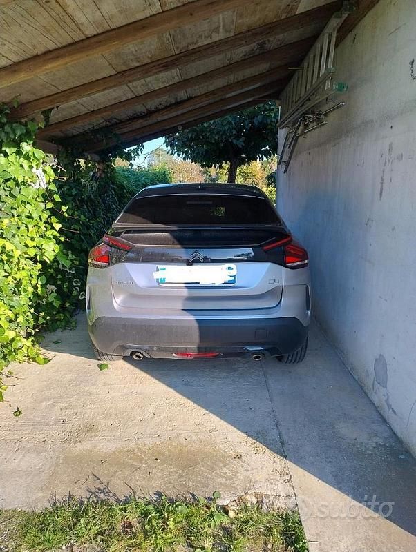 Grigio Usata 2023 Citroën C4 Tre volumi | 16.500 € (Ottimo prezzo) - Immagine 1/4