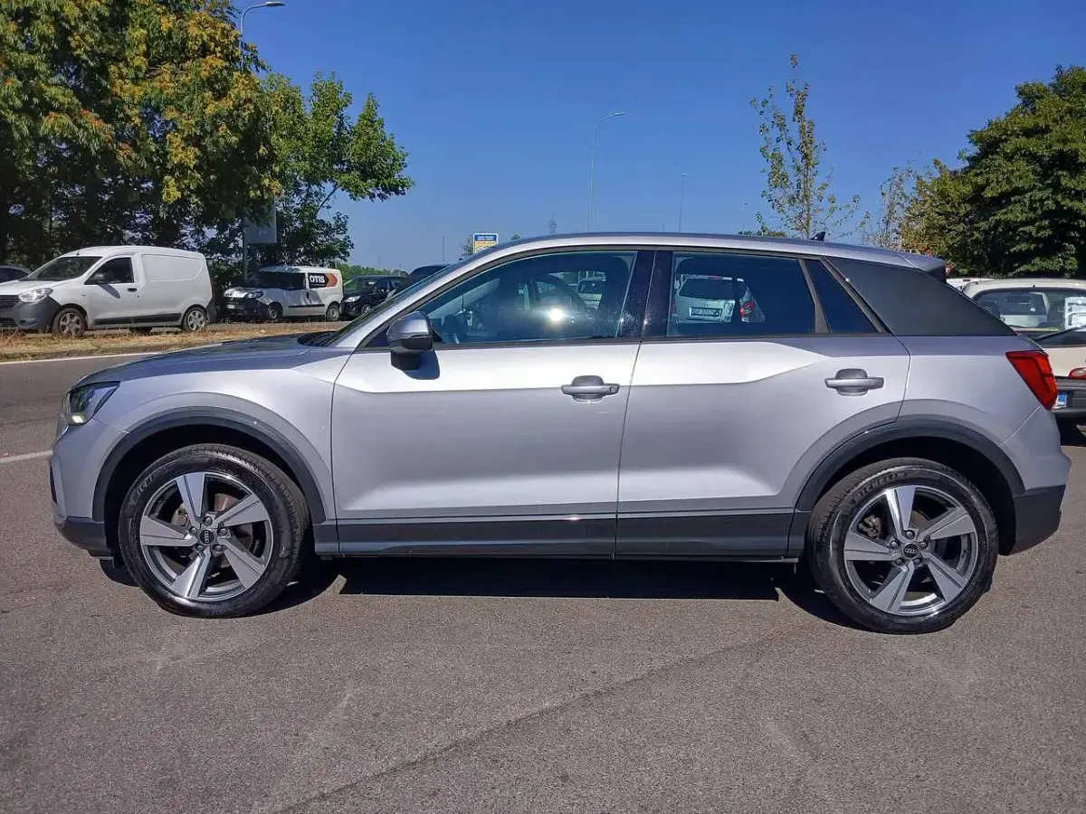 Usata Audi Q2 Ambiente 110 CV (80 kW) 2022 Argento SUV