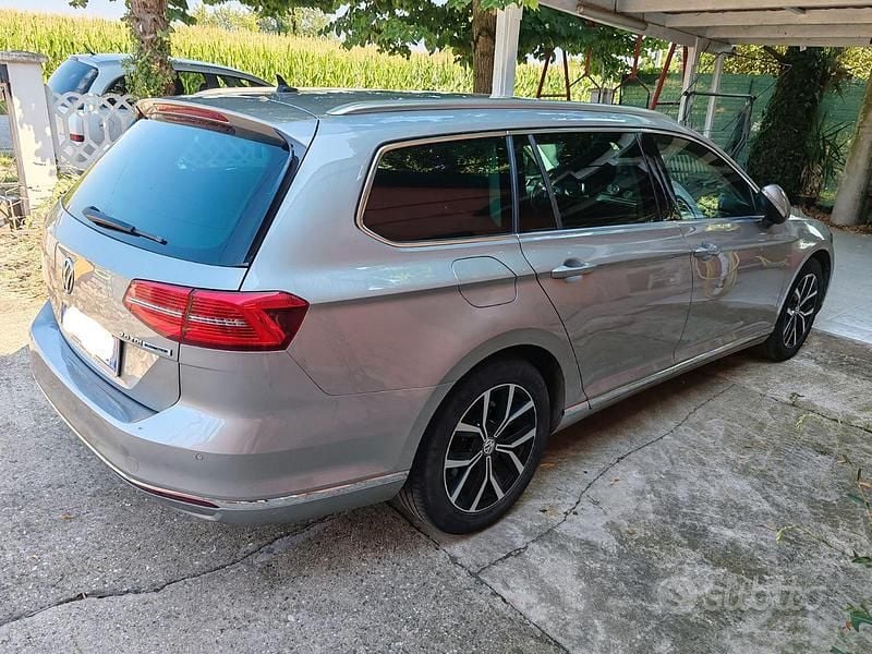 Usata 2016 VW Passat Station wagon | 9900 € (Cara) - Immagine 1/4