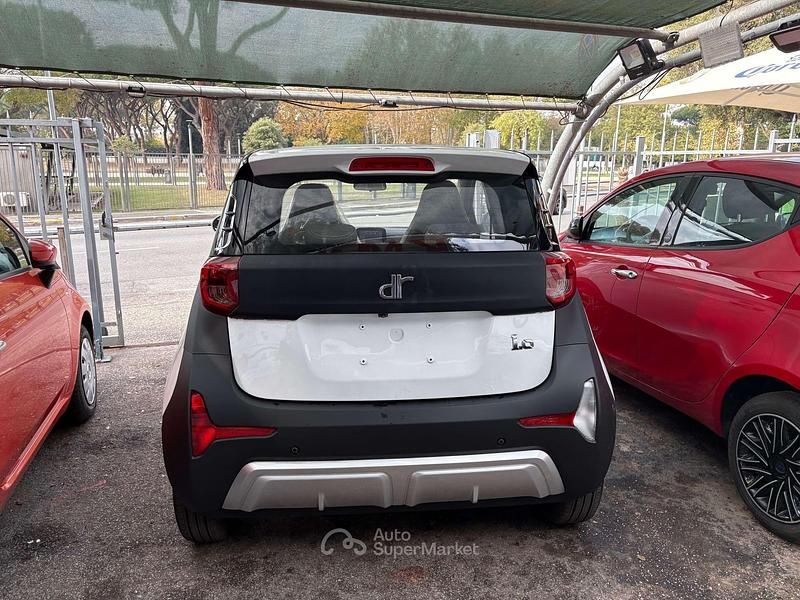 Nuova DR DR 1.0 19 kW (27 CV) 2025 Rosso Utilitaria