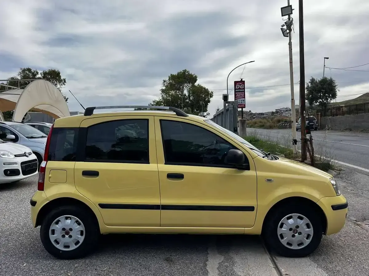 Usata Fiat Panda Active 75 CV (55 kW) 2015 Giallo Utilitaria