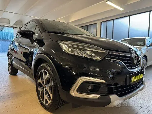 Usata Renault Captur Intens 110 CV (80 kW) 2018 Nero SUV
