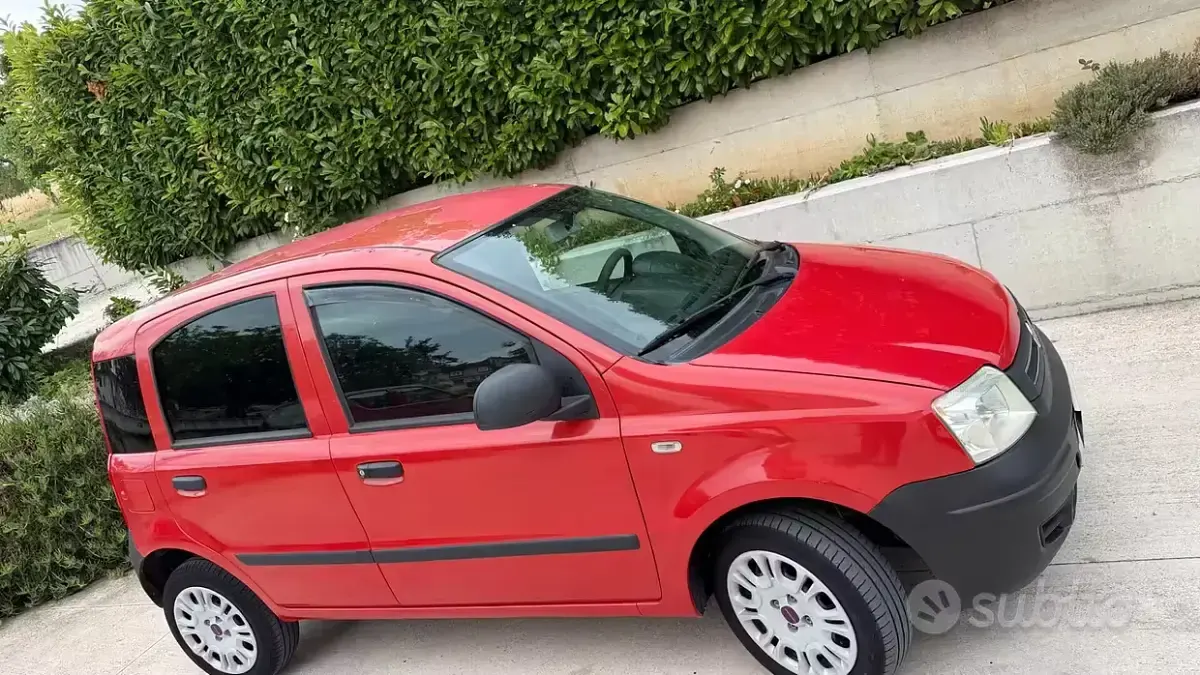 Usata Fiat Panda Active 75 CV (55 kW) 2008 Rosso Utilitaria