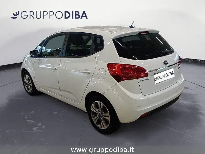 Usata Kia Venga 89 CV (65 kW) 2018 Bianco Utilitaria