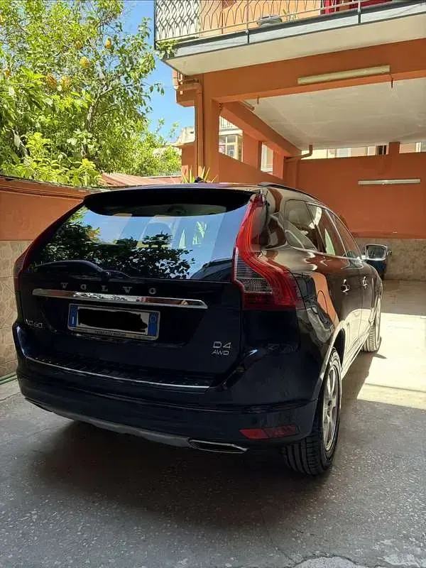 Usata Volvo XC60 190 CV (139 kW) 2016 Blu SUV