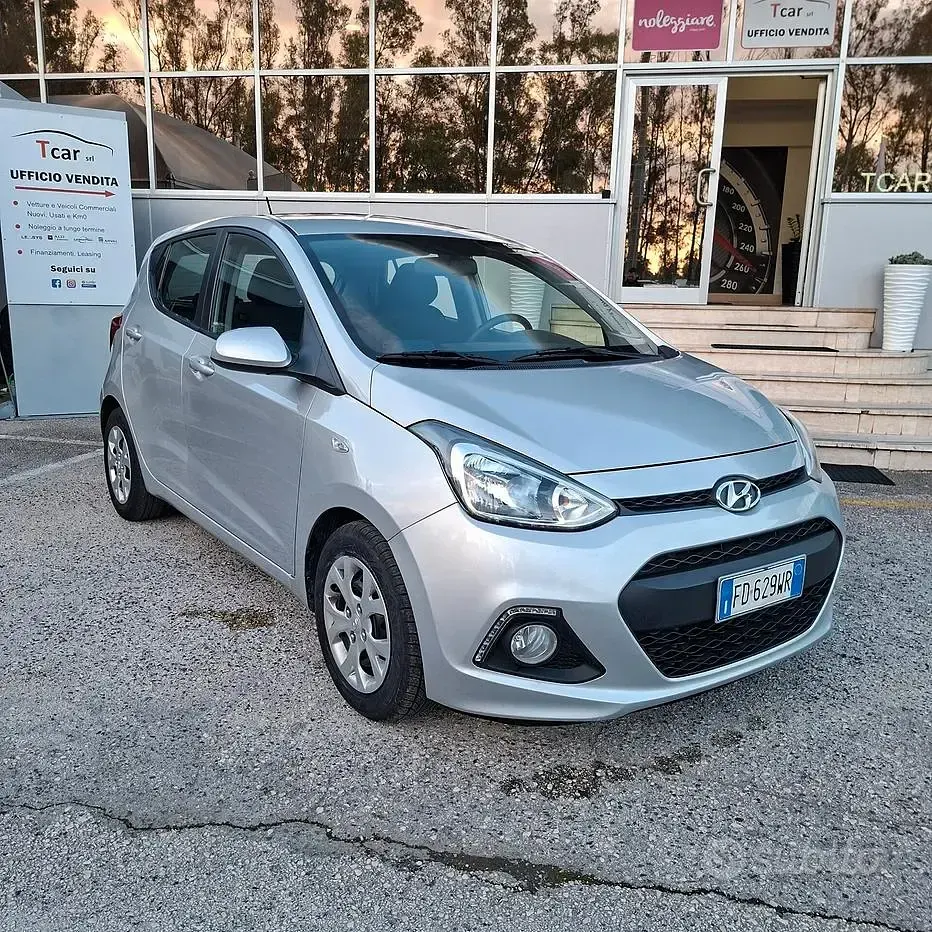 Usata Hyundai i10 Classic 67 CV (49 kW) 2016 Grigio Utilitaria