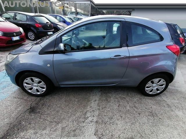 Begagnad Ford Ka Plus 75 HK (55 kW) 2012 Grå Halvkombi