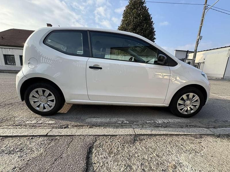Usata VW up! CLUB 60 CV (44 kW) 2017 Bianco Utilitaria