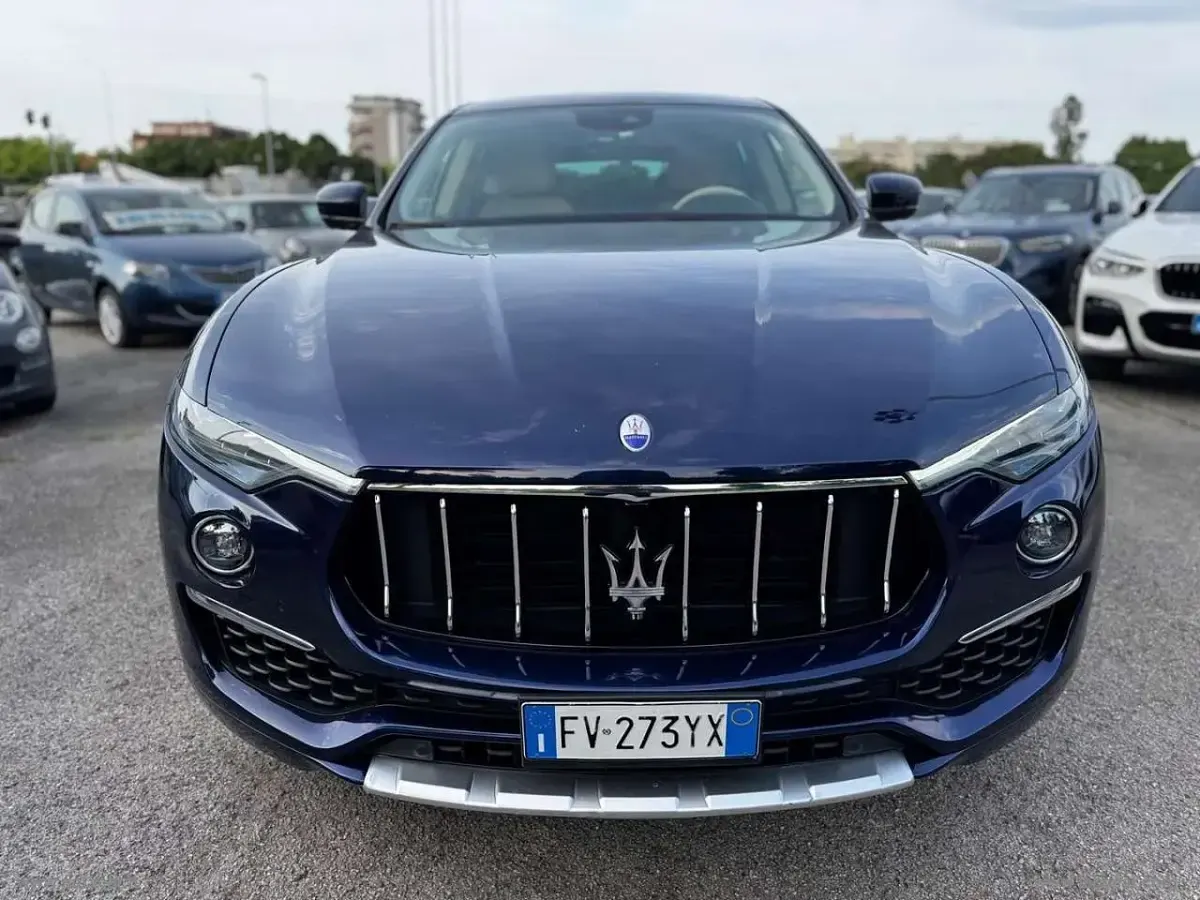 Usata Maserati Levante GranLusso 430 CV (316 kW) 2019 Blu SUV