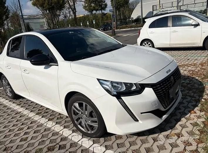 Bianco Usata 2020 Peugeot 208 Due volumi | 7500 € (Super prezzo) - Immagine 1/4