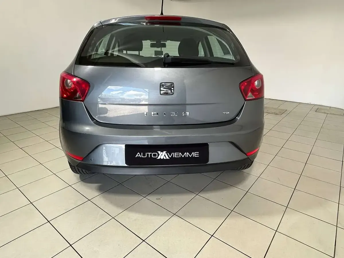 Usata Seat Ibiza Style 75 CV (55 kW) 2014 Grigio