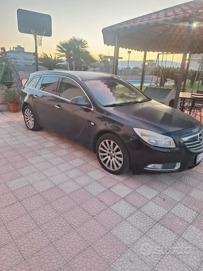 Usata Opel Insignia 160 CV (117 kW) 2009 Nero Station wagon