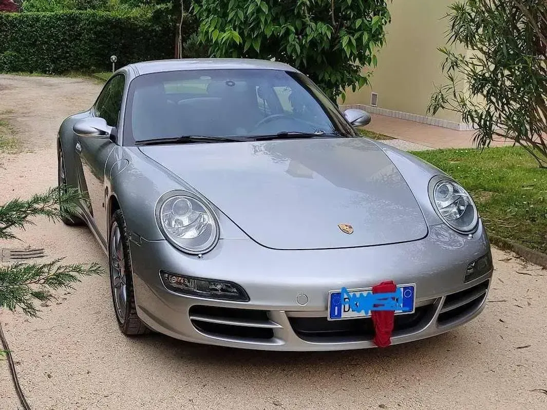 Usata Porsche 911 Carrera 4 325 CV (239 kW) 2006 Grigio Coupé