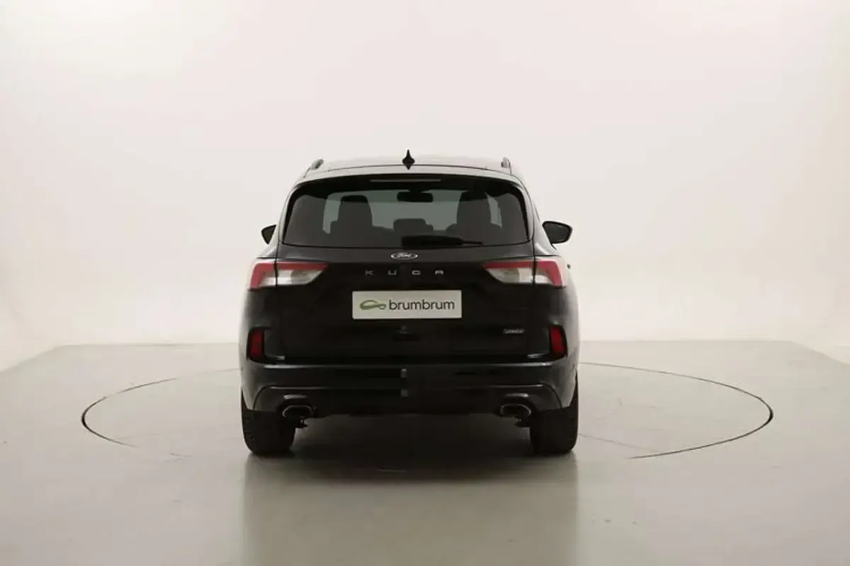 Usata Ford Kuga ST-Line 224 CV (164 kW) 2023 Nero SUV