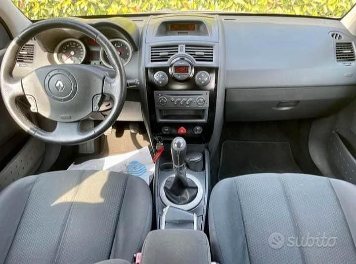 Usata Renault Mégane GrandTour 130 CV (95 kW) 2006 Grigio Station wagon