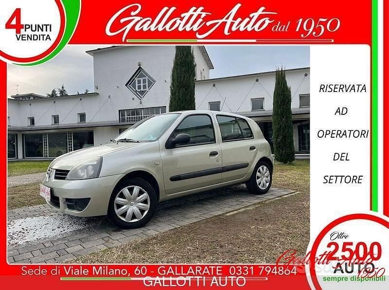 Usata Renault Clio II 60 CV (44 kW) 2008 Grigio Berlina