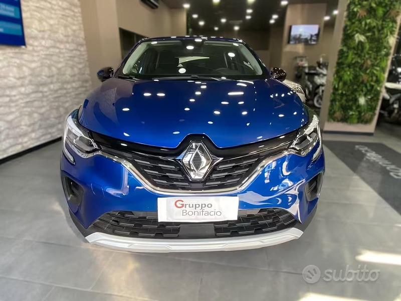 Usata Renault Captur Equilibre 91 CV (66 kW) 2023 Blu/azzurro(met.) SUV
