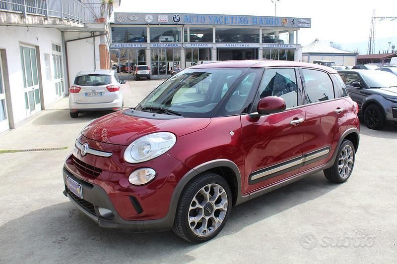 Usata Fiat 500L Trekking 105 CV (77 kW) 2014 Bordeaux Monovolume