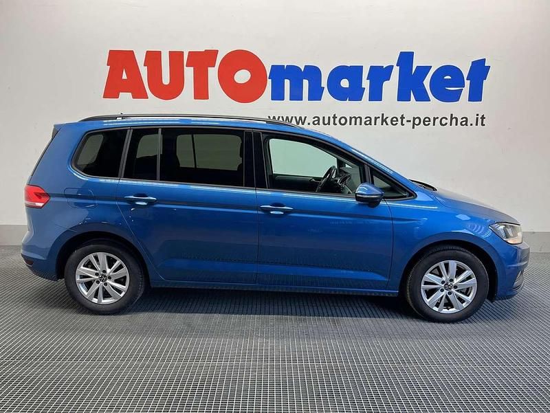 Usata VW Touran Business 150 CV (110 kW) 2021 Blu/azzurro Monovolume