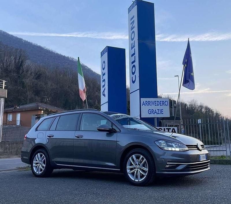 Usata VW Golf VII Business 116 CV (85 kW) 2018 Grigio Station wagon