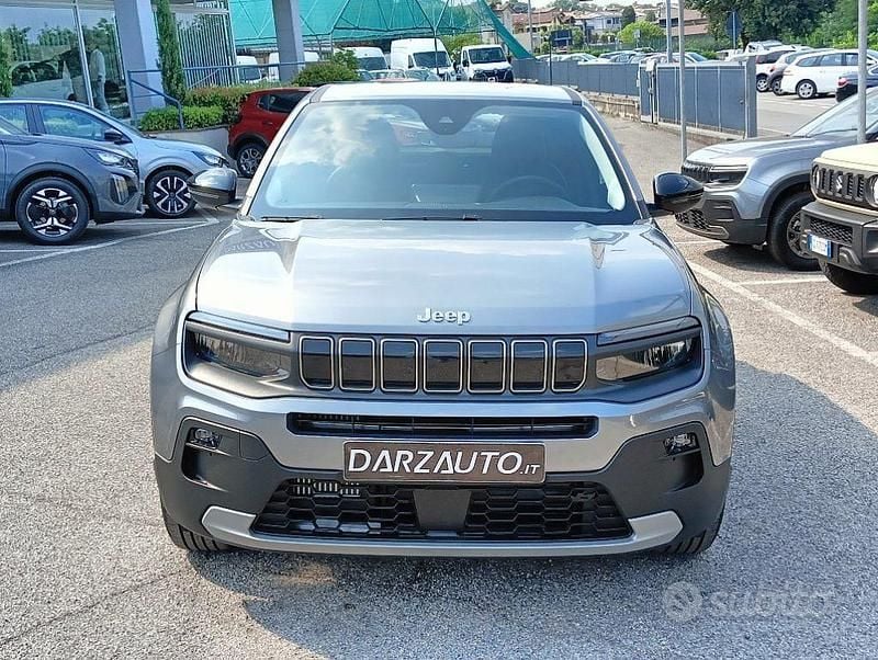 Nuova Jeep Avenger Altitude 100 CV (73 kW) 2025 Grigio SUV