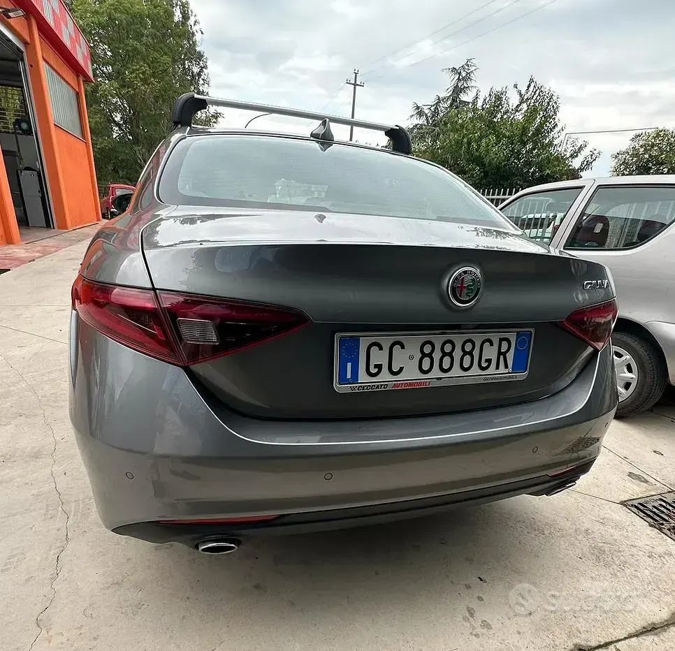 Usata Alfa Romeo Giulia Ti 190 CV (139 kW) 2020 Grigio Berlina