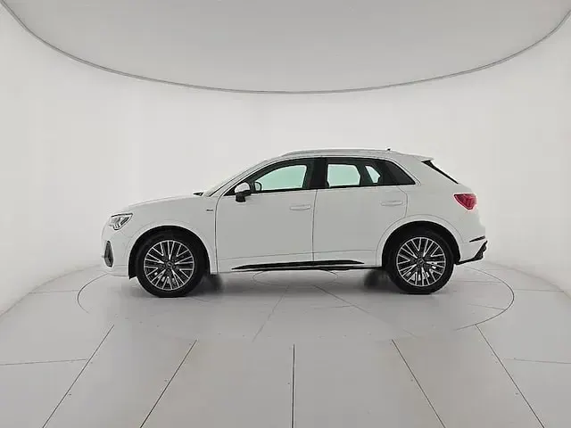 Usata Audi Q3 Advanced 150 CV (110 kW) 2023 Bianco SUV