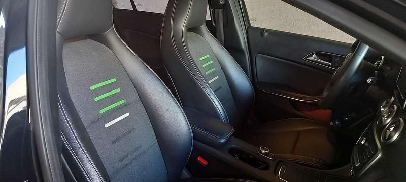 Usata Mercedes A160 102 CV (75 kW) 2017 Nero Berlina