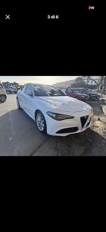 Usata Alfa Romeo Giulia Super 150 CV (110 kW) 2017 Berlina