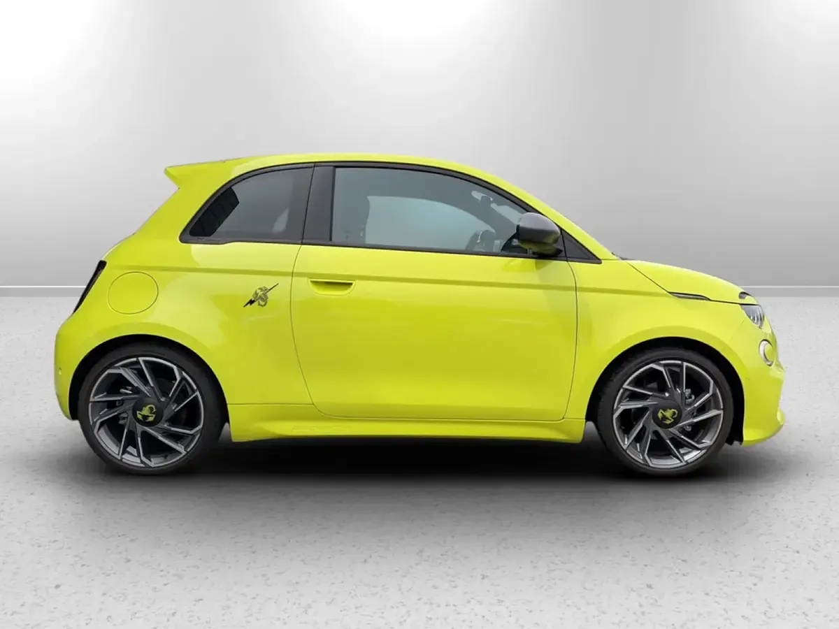 Usata Abarth 500e Turismo 47 kW (64 CV) 2025 Verde Utilitaria