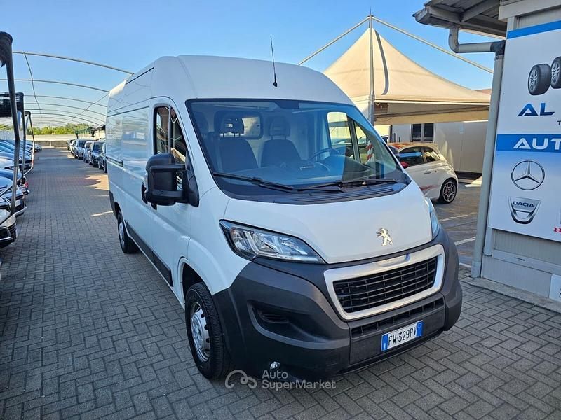 Gebraucht Peugeot Boxer 131 PS (96 kW) 2019 Weiß Van