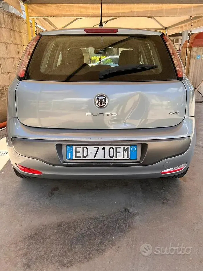 Usata Fiat Punto Evo 90 CV (66 kW) 2010 Grigio Utilitaria