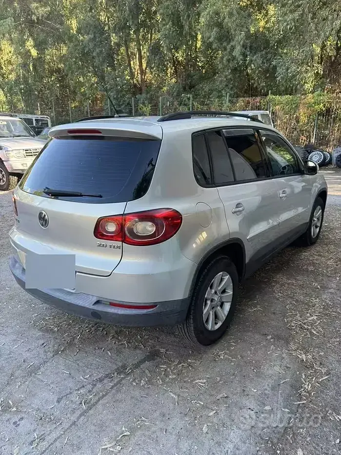 Usata VW Tiguan 140 CV (102 kW) 2008 Grigio SUV