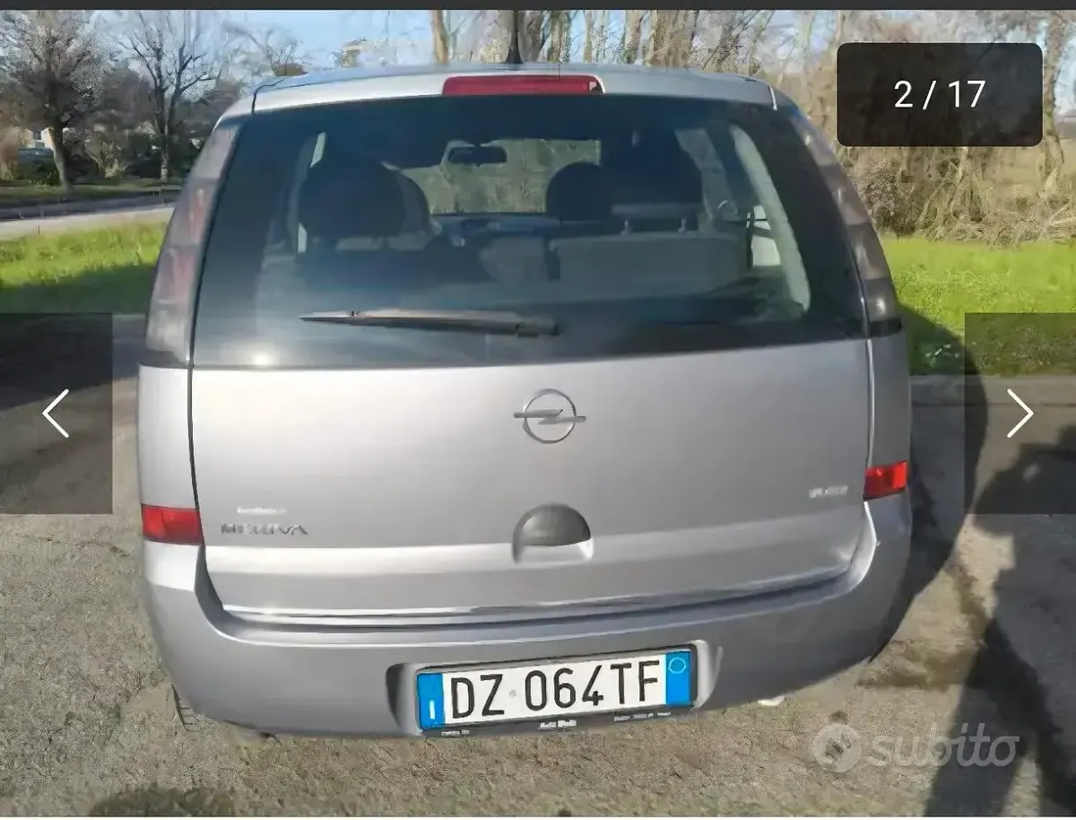Usata Opel Meriva 90 CV (66 kW) 2009 Grigio Monovolume