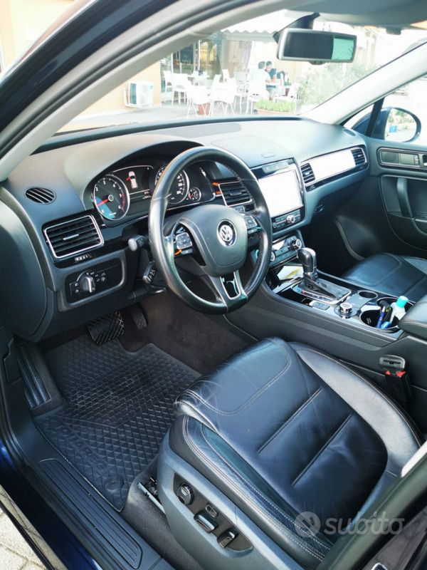 Usata VW Touareg Executive 245 CV (180 kW) 2011 Blu/azzurro SUV