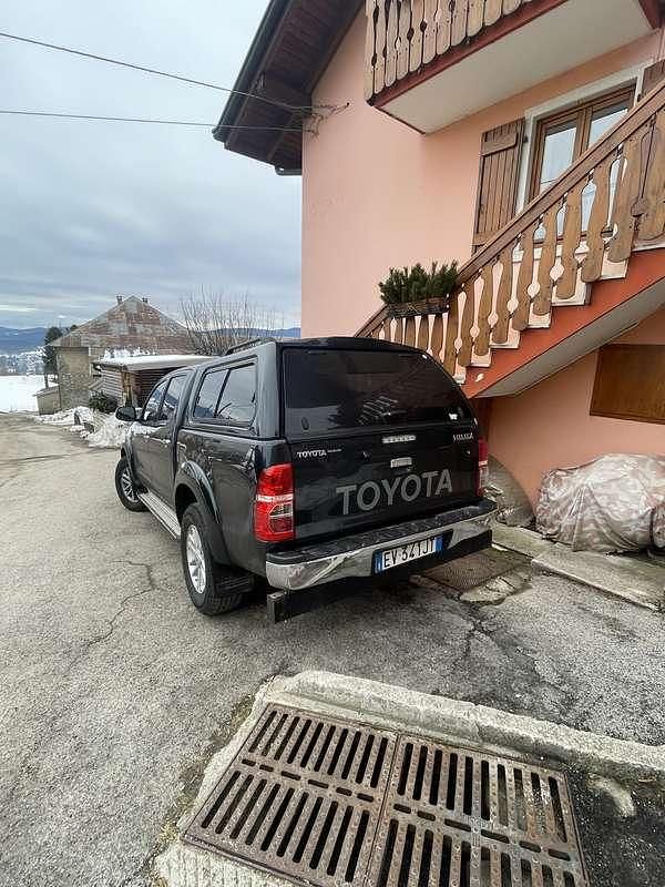 Usata Toyota HiLux 171 CV (125 kW) 2013 Pick-up
