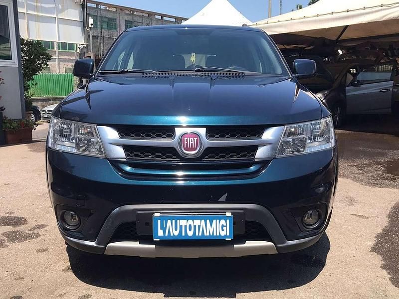 Usata Fiat Freemont Black Code 170 CV (125 kW) 2014 Verde SUV