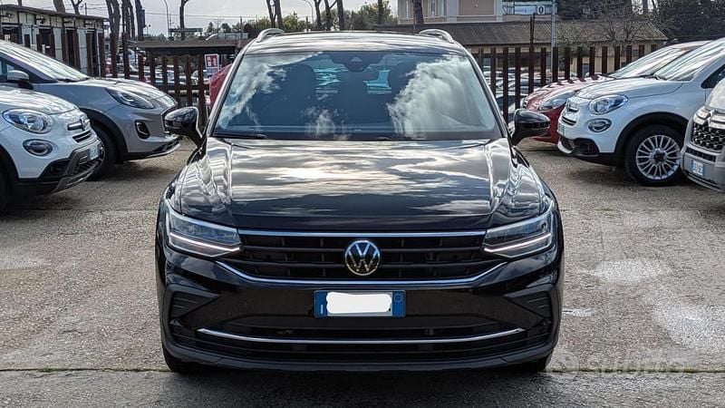 Usata VW Tiguan 150 CV (110 kW) 2022 Nero SUV