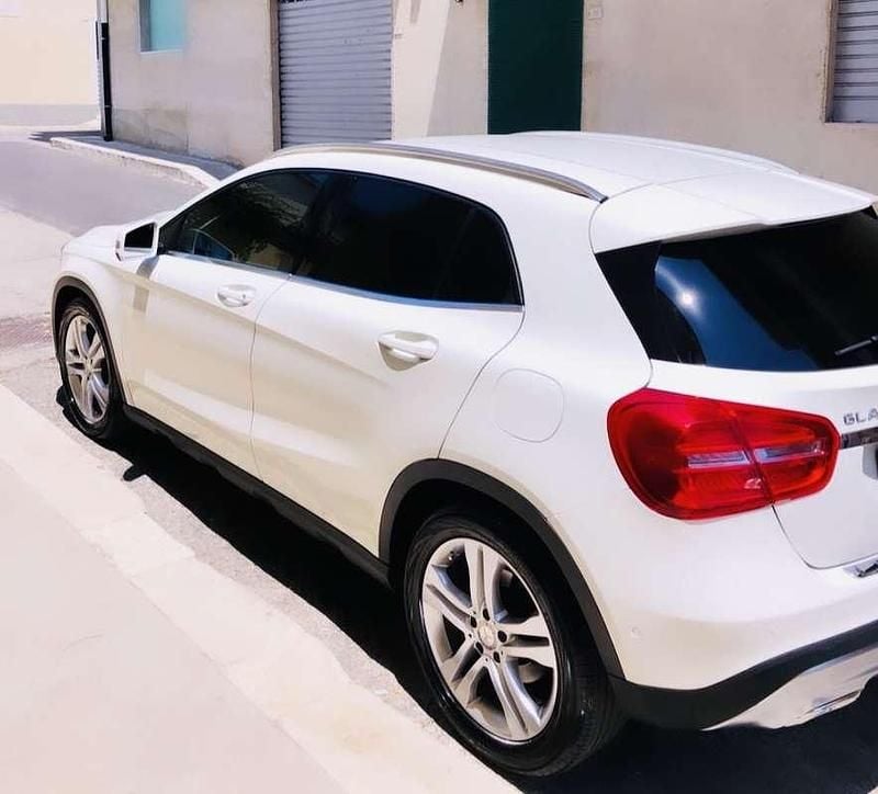 Usata Mercedes GLA200 136 CV (100 kW) 2014 SUV